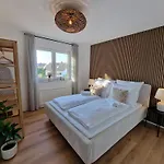 شقة Staytona With Balcony, Wifi & Workspace Near Friedberg *